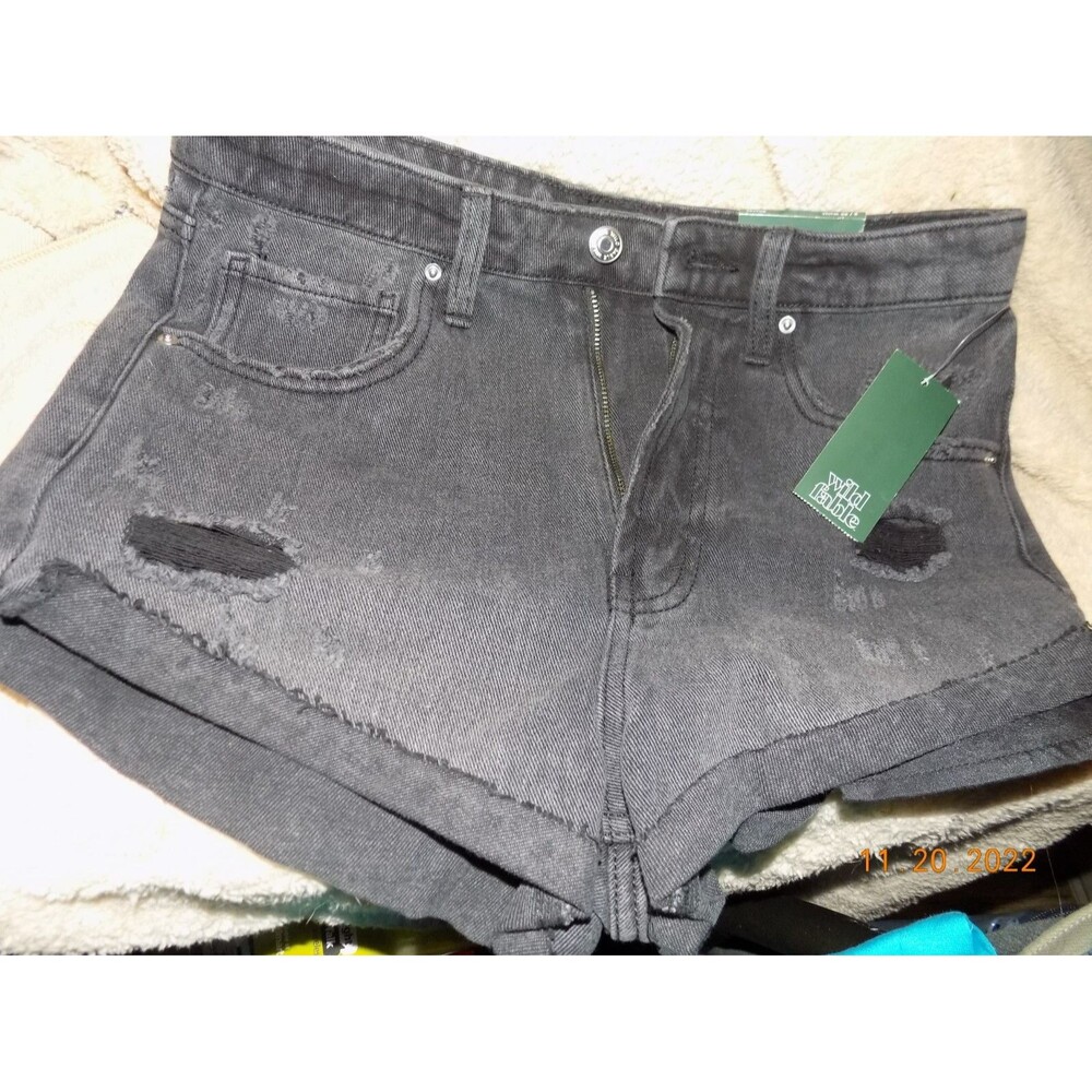 New Wild Fable women's size 2/26 high rise cheeky short